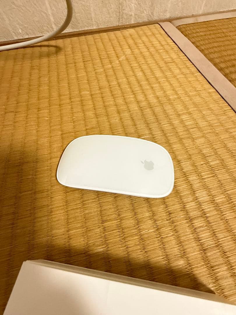 iMac 21.5インチ　2019