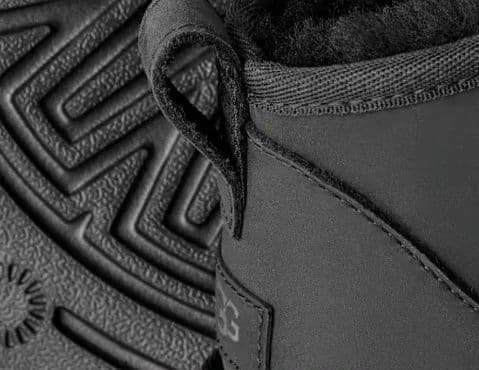 UGG クラシック ウルトラ ミニ LTHR 25cm