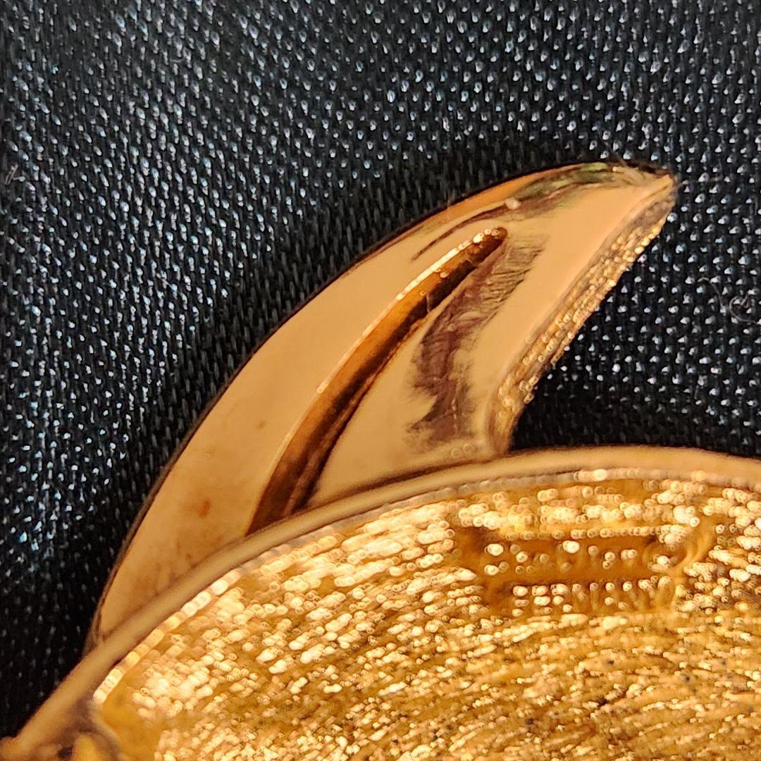 Tanishipi様検討中クリスチャン ディオール ドルフィン イルカ　ブローチ