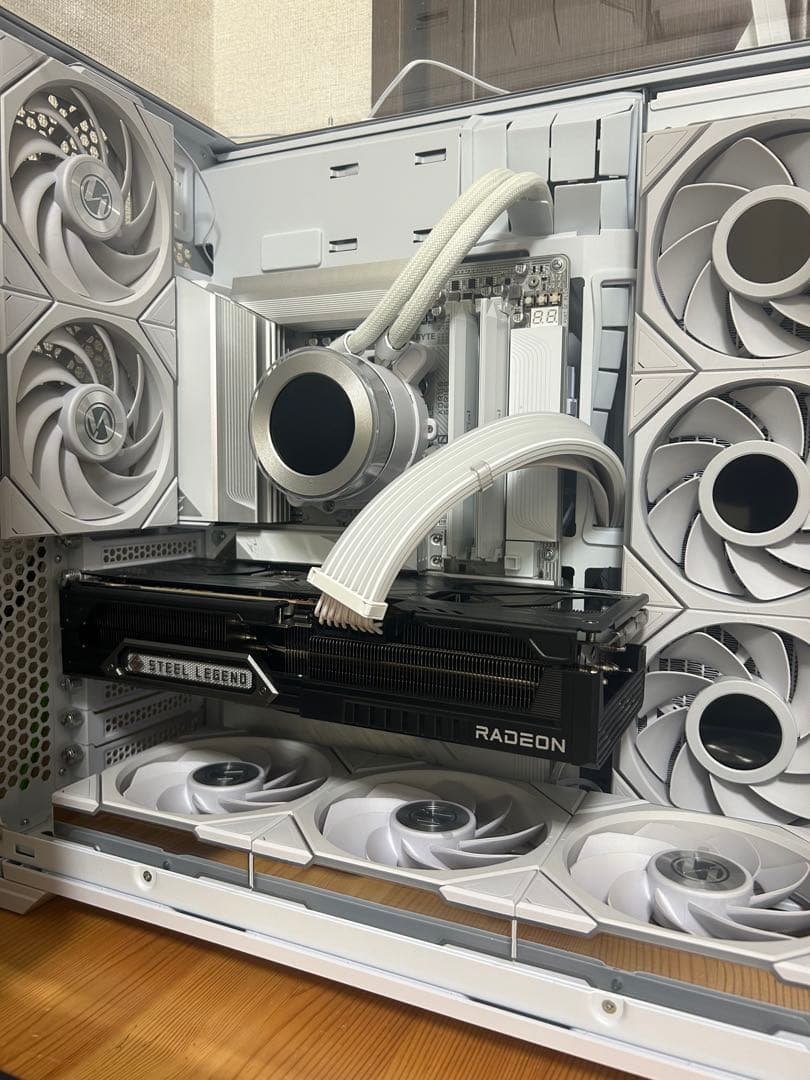 グラフィックボード・グラボ・ビデオカード ASRock Steel Legend Radeon RX9070XT 16GB