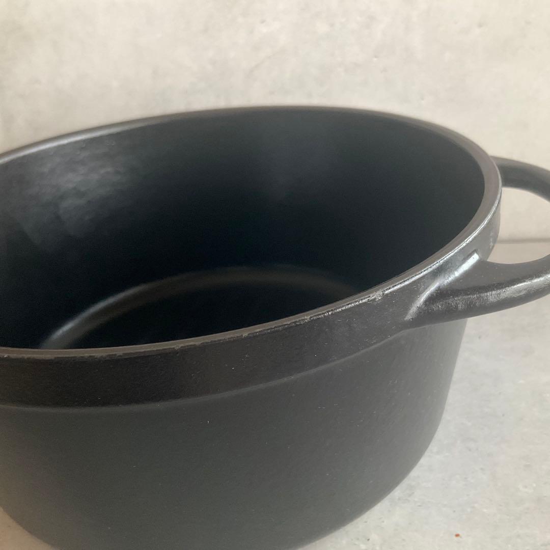 VERMICULAR オーブンポットラウンド　両手鍋 マットブラック　18cm