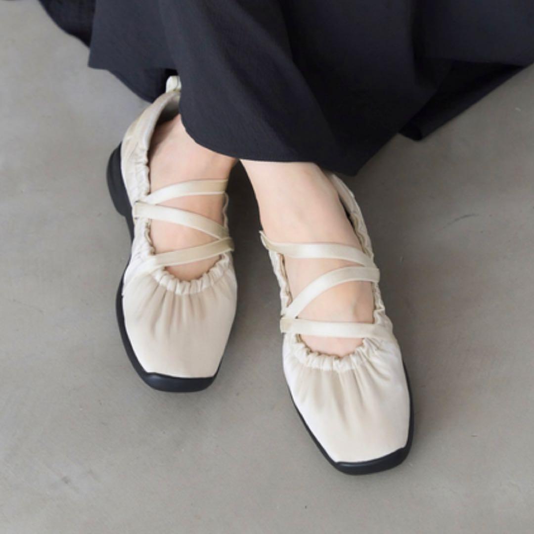 ルタロン　L エラスティックスニーカー　23.5㎝　お探しの方へ！