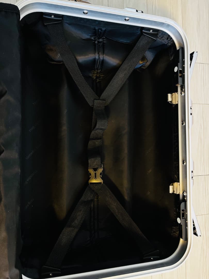 Mercedes-Benz オリジナルスーツケース