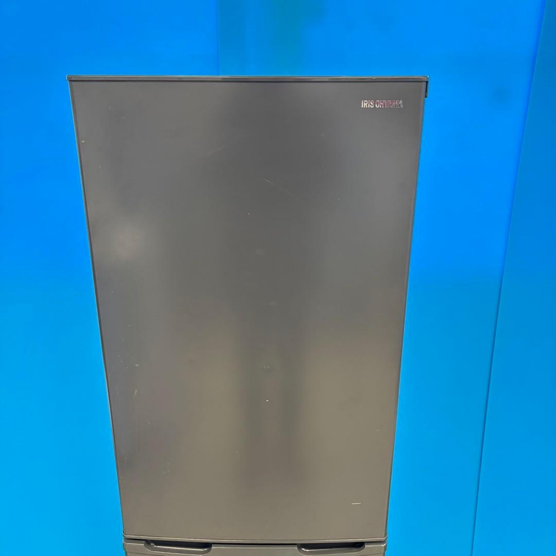 709 冷蔵庫　小型　一人暮らし　200L弱　スリム　洗濯機も有　格安　美品