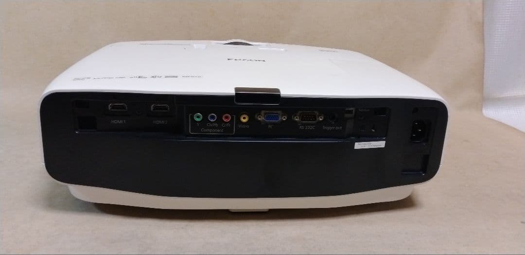 epson TW8200W 2400ルーメン ランプ使用時間294h