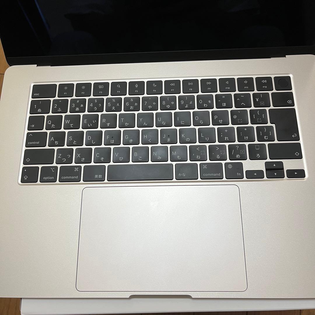 D*i様 MacBookAir M2 8GBメモリ256GB 15インチ