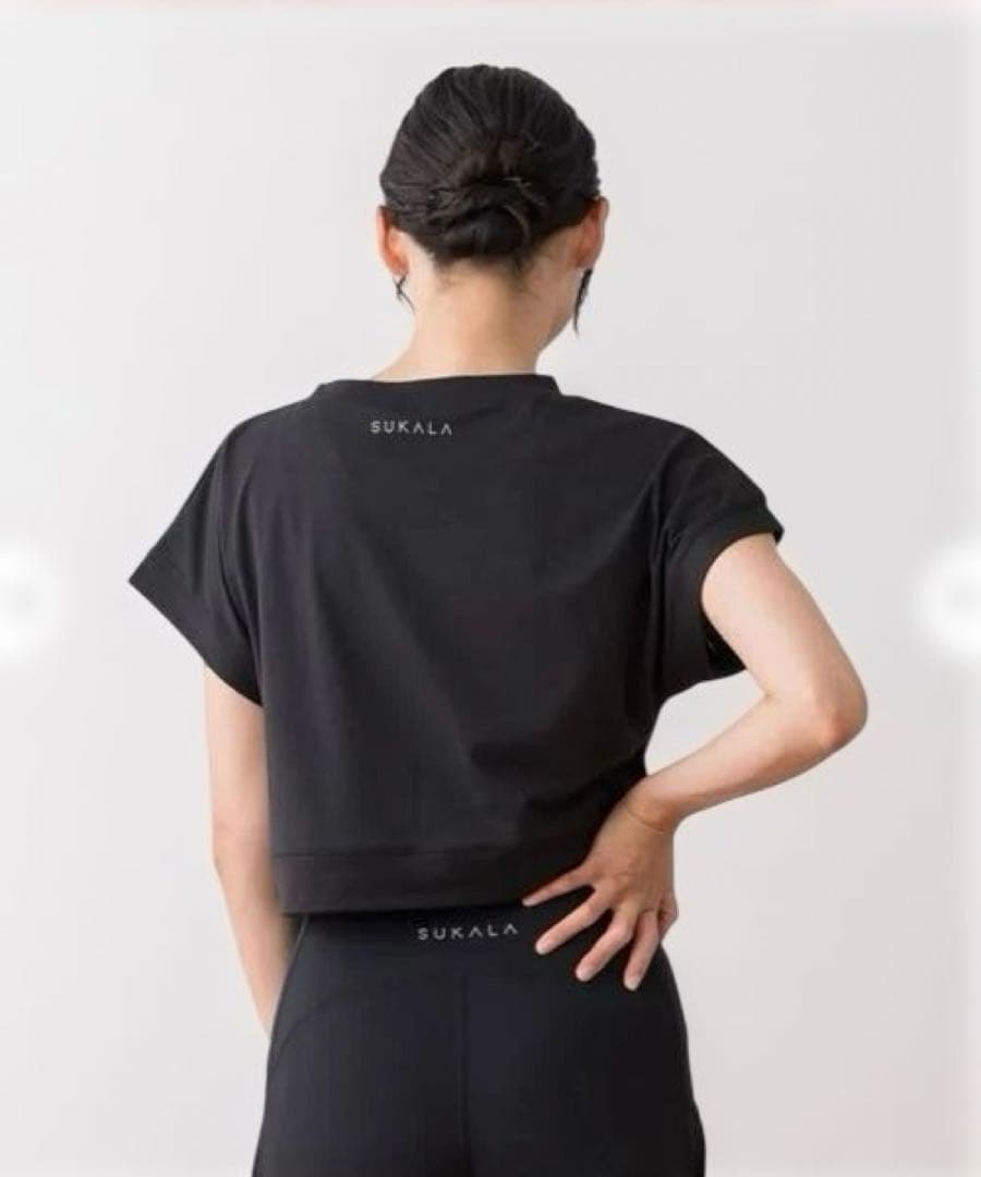 スカーラ　ブラトップ付きフラワーレーストップス　ブラック　S