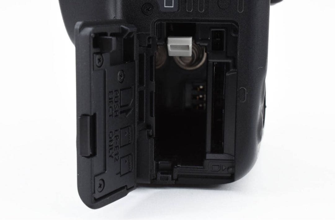 キャノン Canon EOS kiss X7　18 55 IS STM　レンズ有