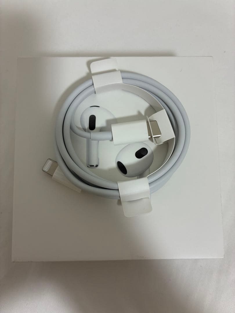 Apple AirPods 第3世代 本体 充電ケース付き