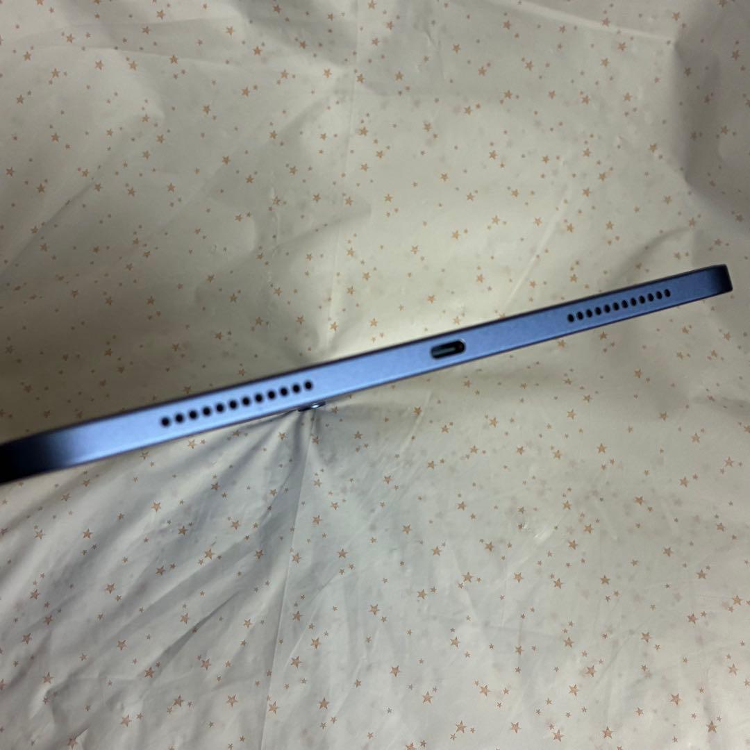 iPad第10世代　本体 ブルー　ケース付き