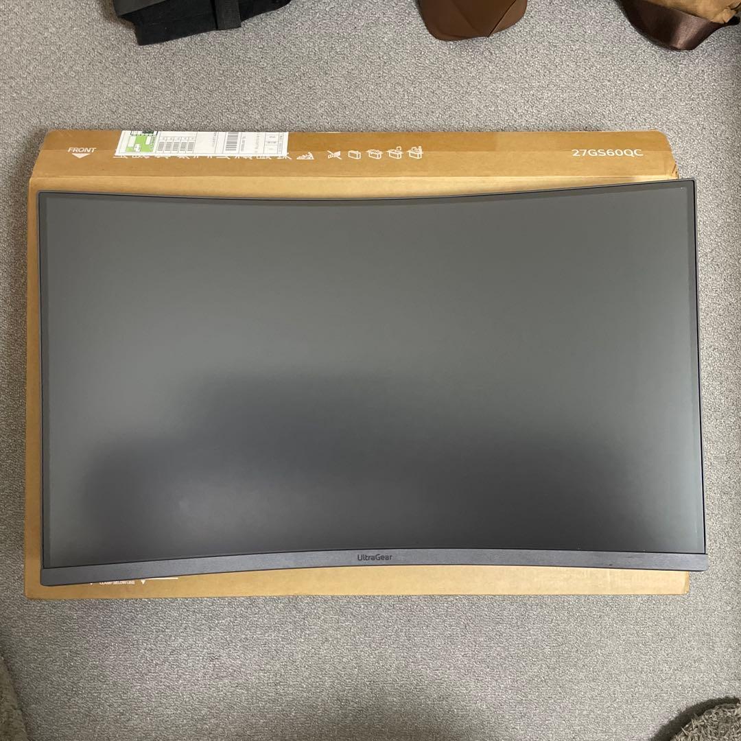【美品】LG UltraGear 27GS60QC-B27インチ湾曲モニター