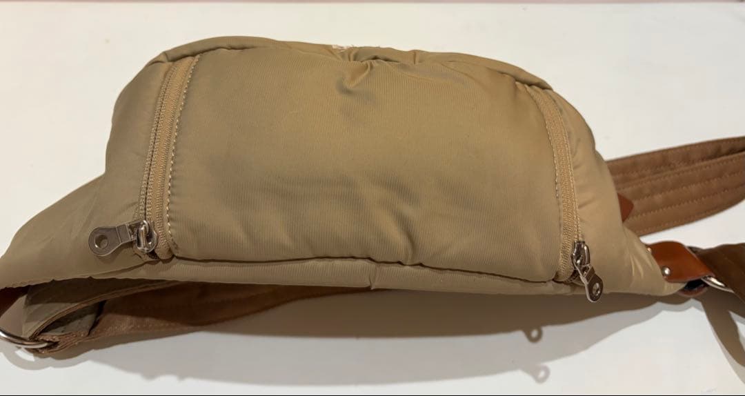 ノルンマーニ（N/ORN Mani ）抱っこバッグ