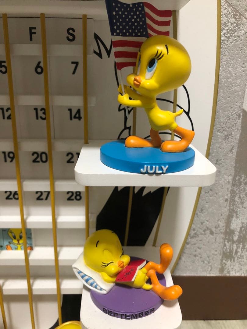 ルーニーチューンズトゥイーティーフィギュア鳥かご壁掛けカレンダーUSコレクター品