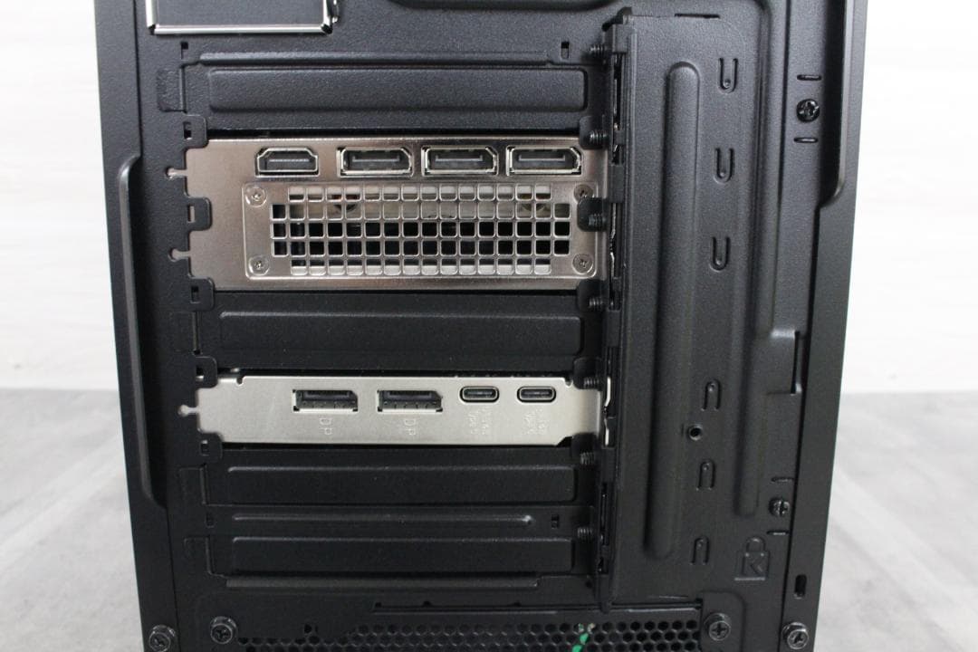 ▲DAIV Z7 i7-12700F 32GB 1TB デュアルチャンネル