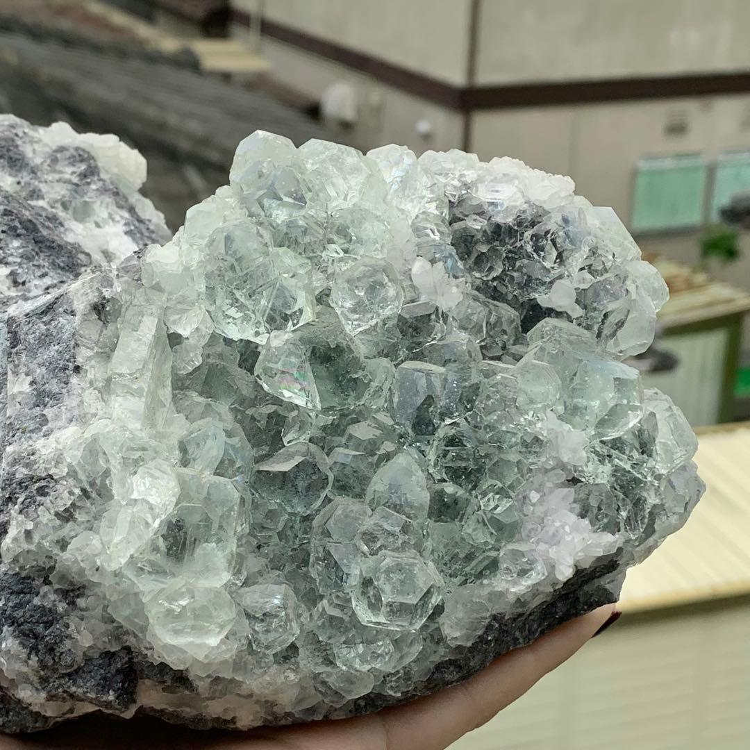 ALLSALE☆雪をかぶったような淡いグリーンフローライト原石クラスター