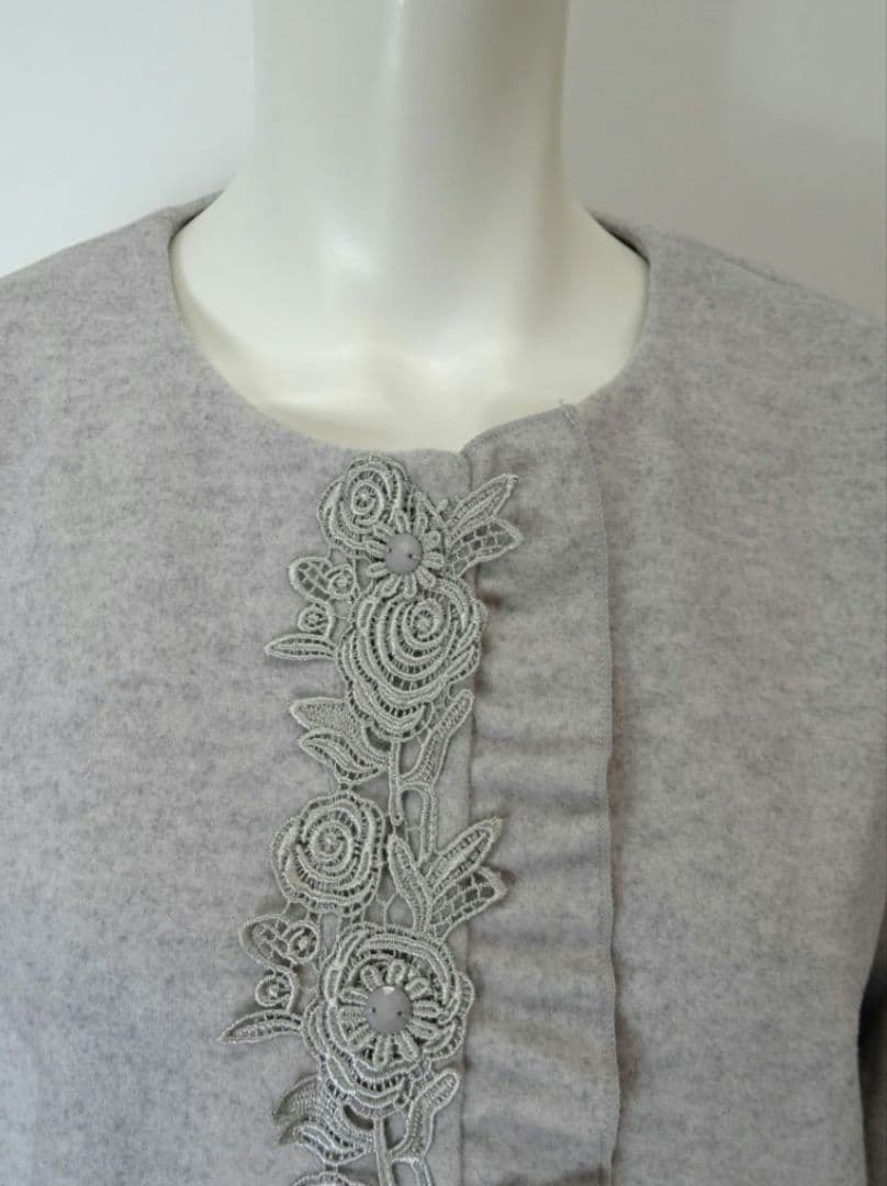 おんぷ　　スーパービューティー今季 ショートコート黒44 新品