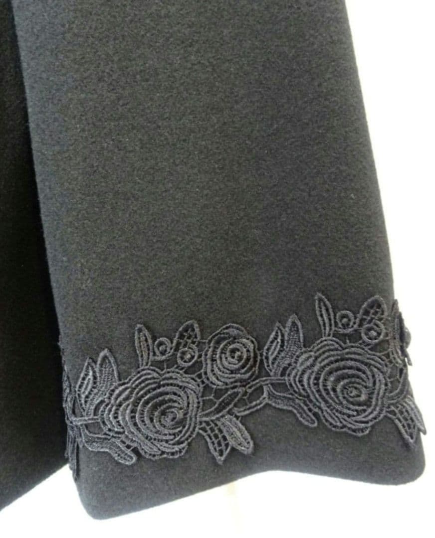 おんぷ　　スーパービューティー今季 ショートコート黒44 新品