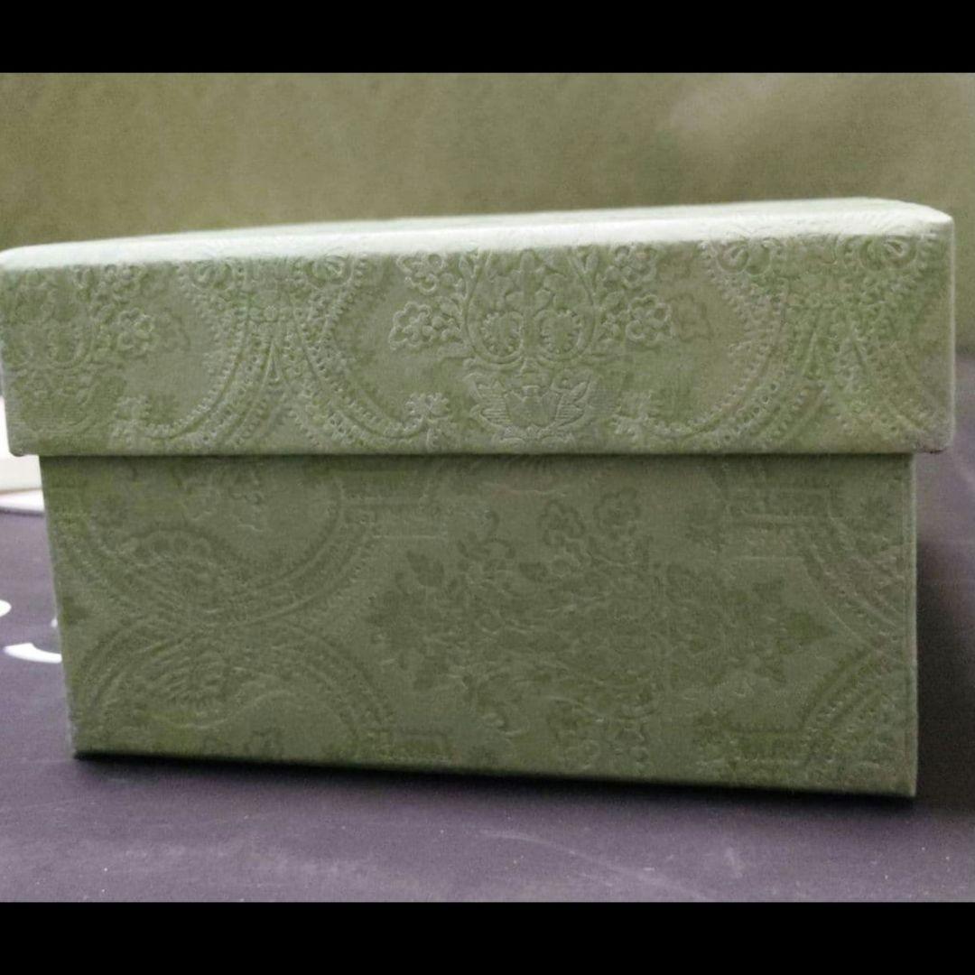 紙袋　ギフト　プレゼント　箱　box アクセサリー　グッチ　ヘビ　蛇　へび　収納