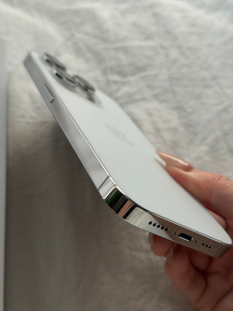 iPhone14 pro 256G 本体　simフリー　水没