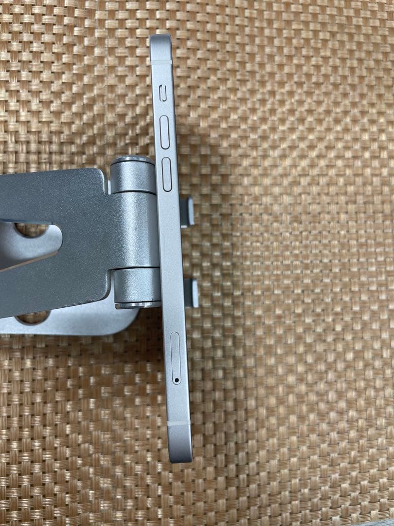 iPhone 12 128 GB ホワイトSIMフリー【4668】