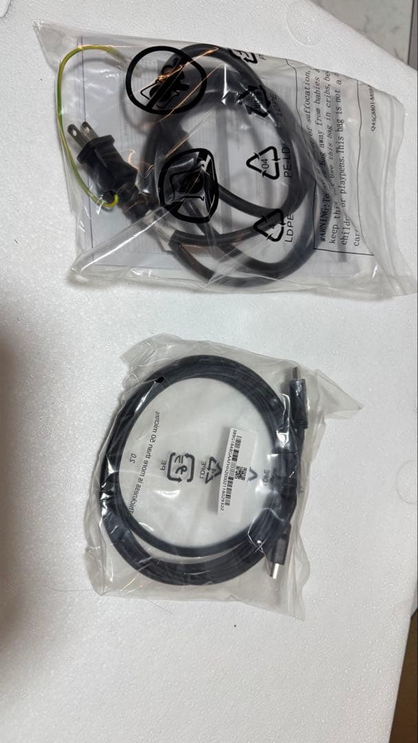 ディスプレイ・モニター本体 BenQ EW2780U