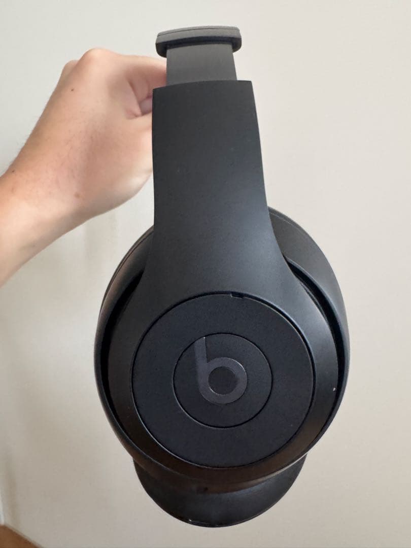 Beats Studio Pro ノイズキャンセリングヘッドフォン