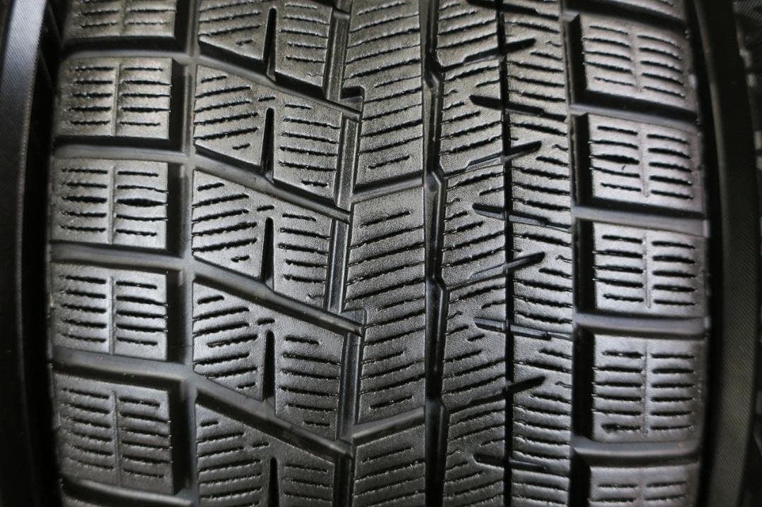 美品 レクサス HS250h 極上9分山 国産スタッドレス 215/55R17