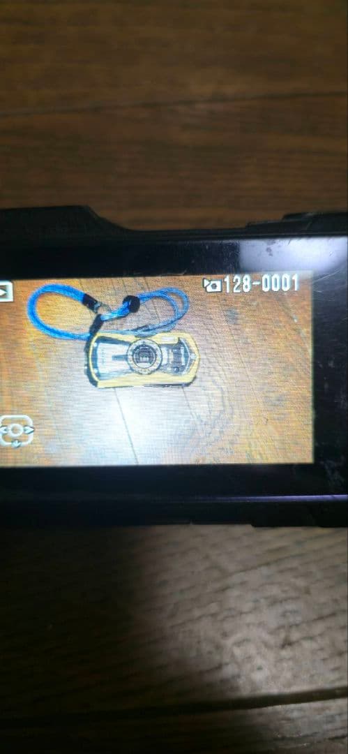 値下げ　RICOH 防水デジタルカメラ