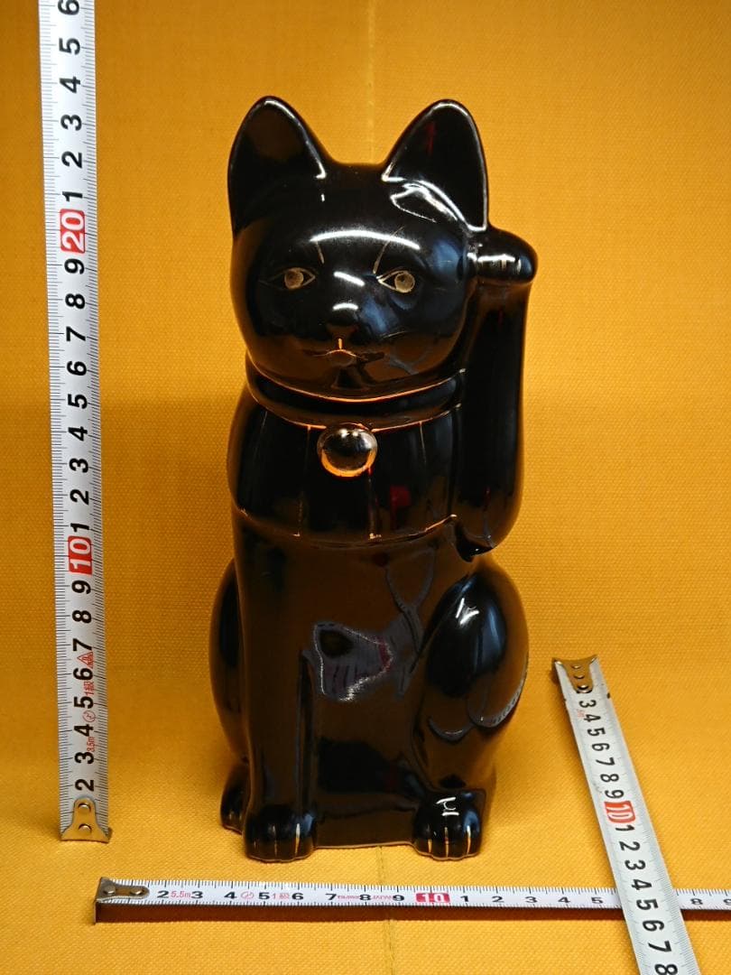 骨董　招き猫　黒猫　陶器　オブジェ　置物　インテリア　工芸品　美術品　A2572
