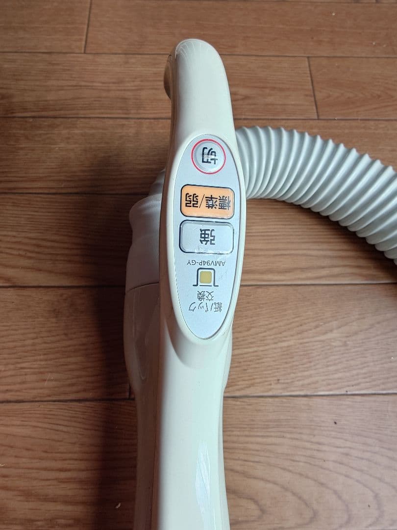 抜粋な吸引力ですPanasonic製キャニスター 紙パック掃除機、2019年。