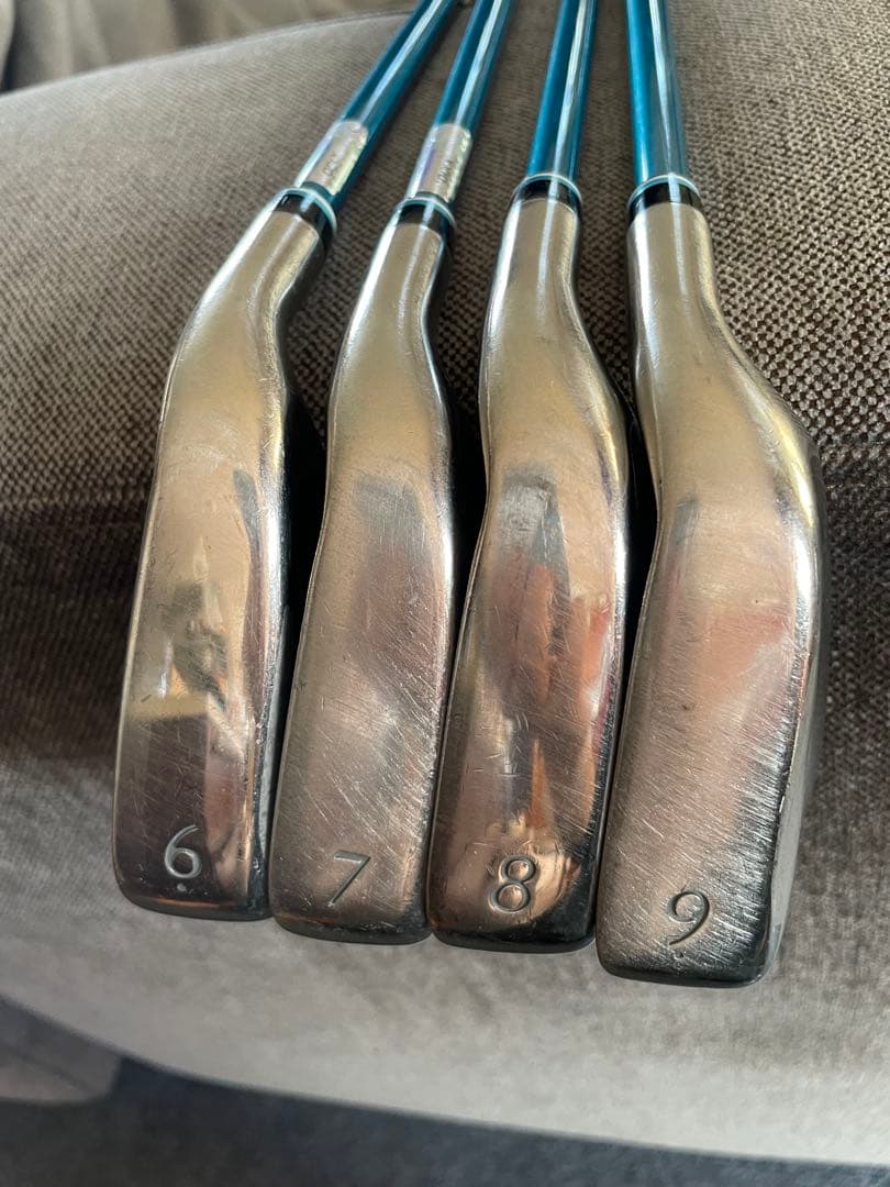 大人気モデル12代目ゼクシオ XXIO12 レディースアイアンセット 7本ブルー