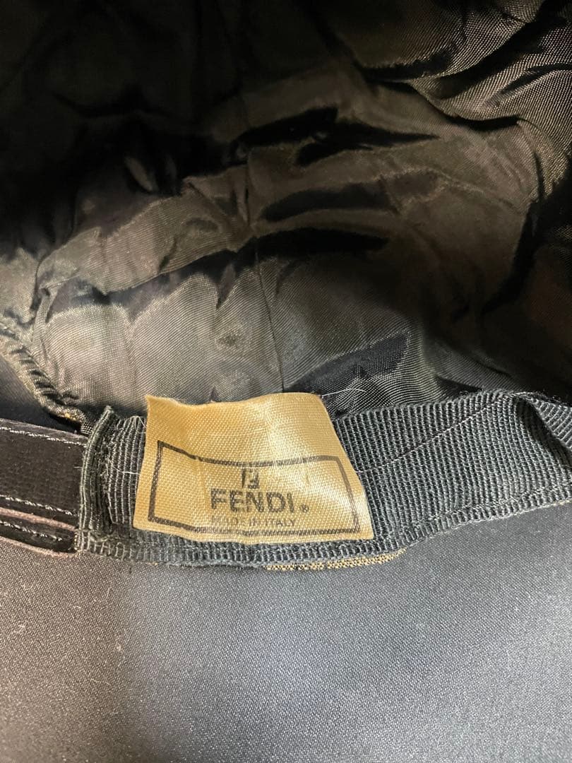 FENDI ズッカ柄　ロゴパターン キャップ　1401