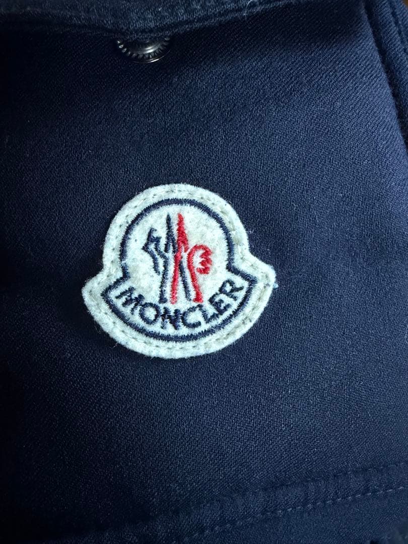MONCLER ネイビーダウンジャケット