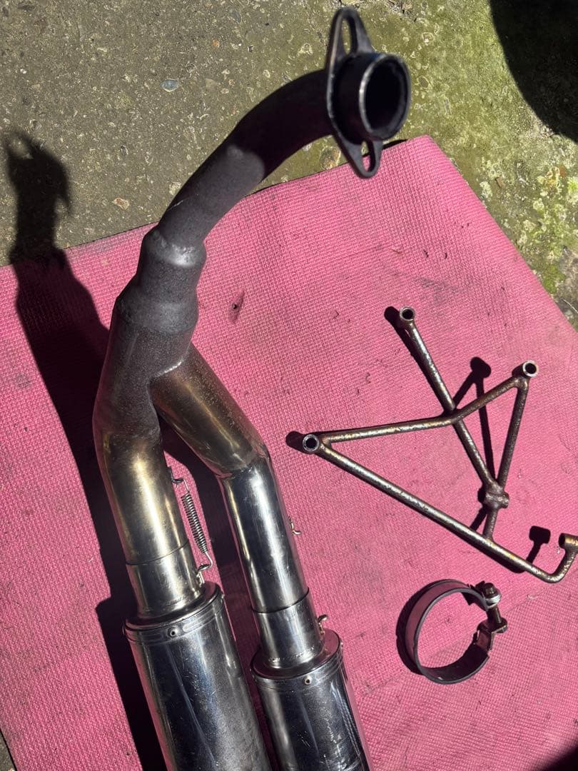 マジェスティc 2本だしマフラー　デュアルマフラー