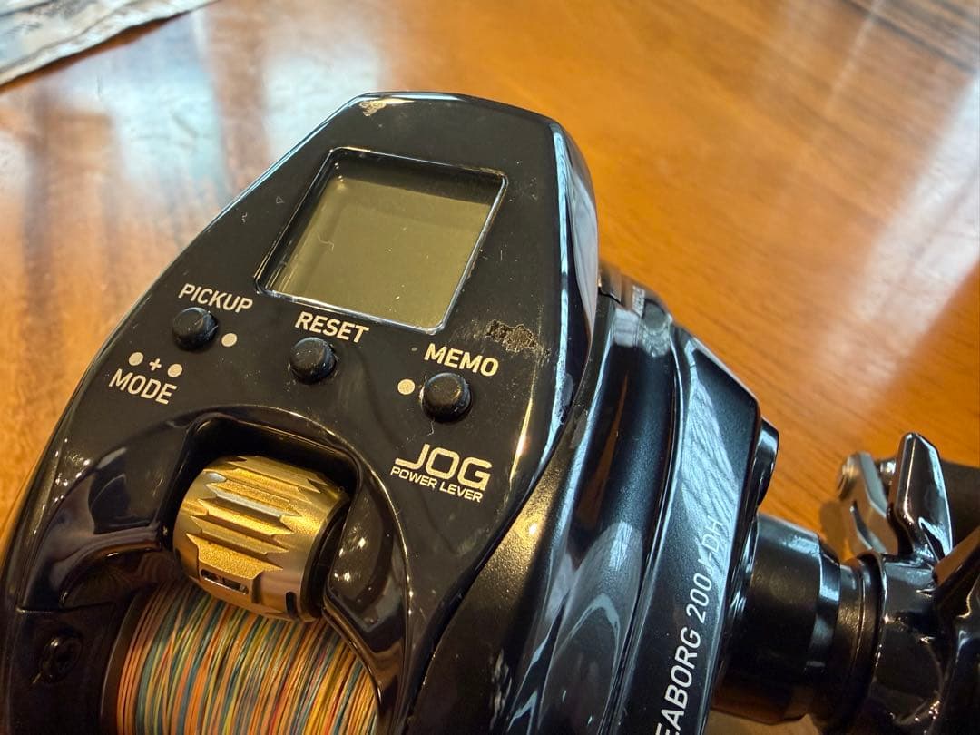 【お値下げ中】Daiwa ダイワ SEABORG 200J-DH 電動リール