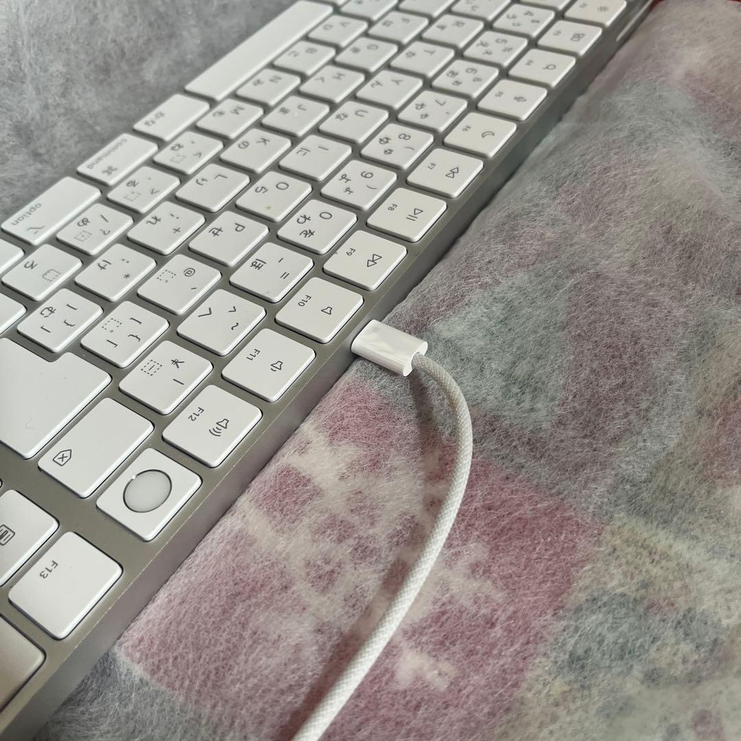 2025年米国最新版　アップル日本語配列　キーボード 本体