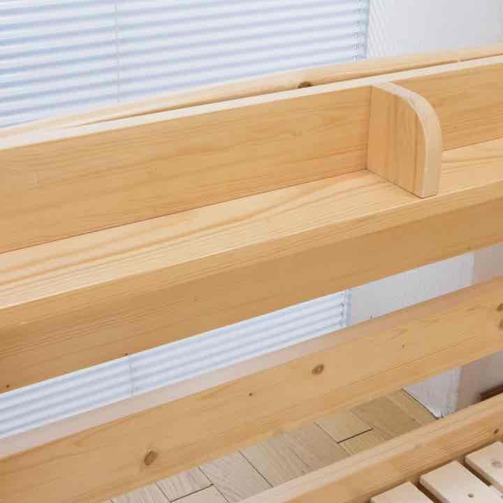 頑丈パイン材多段ベッド