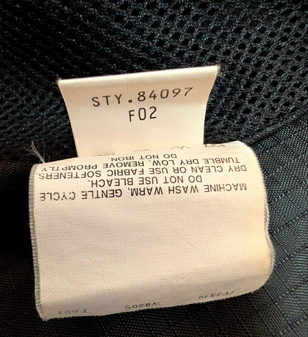 n*u様 【美品】2002年製 パタゴニア パフジャケット フード付き完品 黒