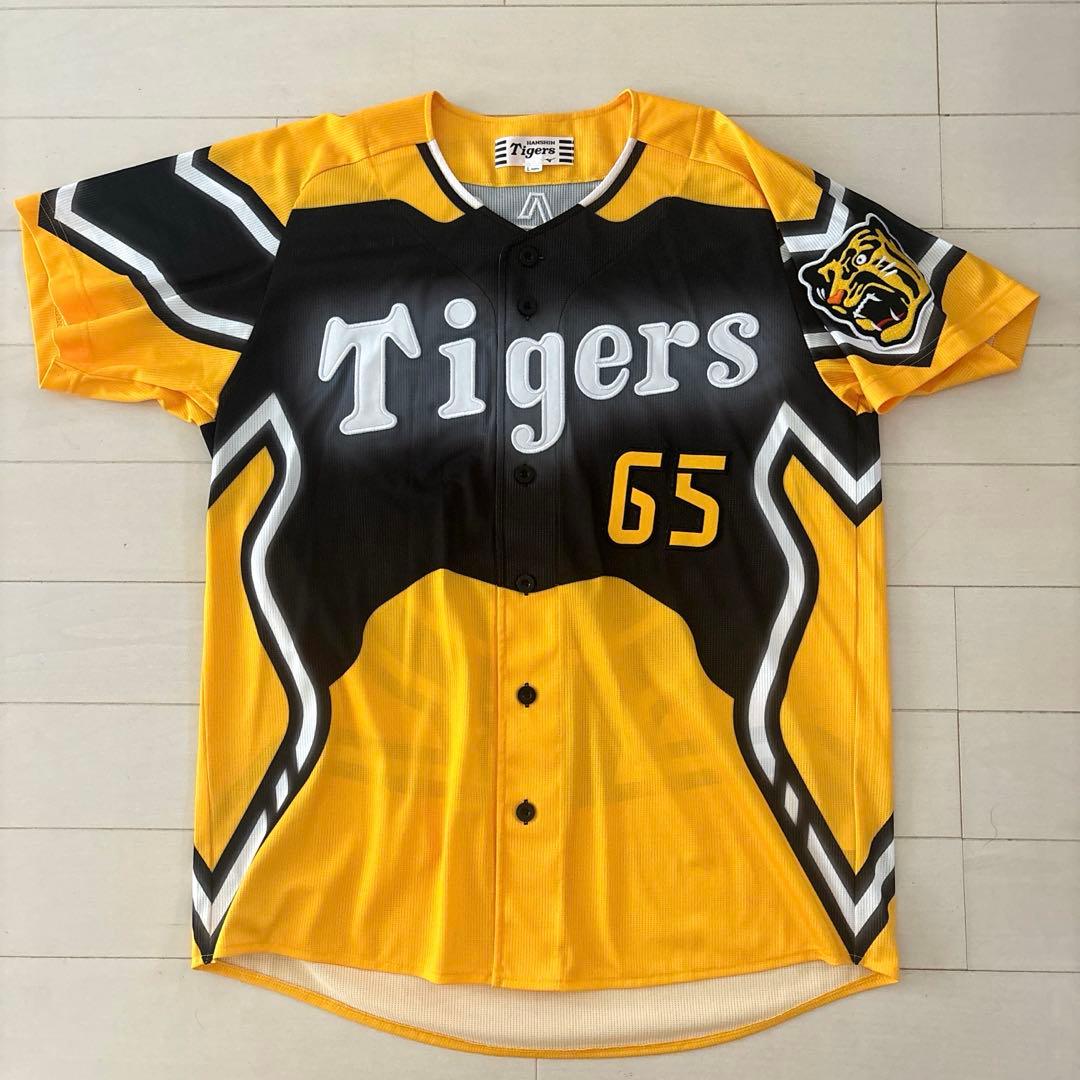 阪神タイガース　ウル虎の夏2023レプリカユニフォームＬ＆応援タオル他セット