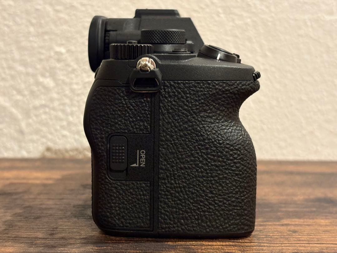 【美品】SONY α7Ⅳ ボディ シャッター数2,557回