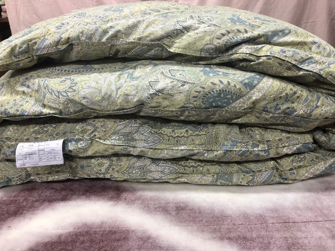 美品☆羽毛掛け布団　ダウン90%シングル