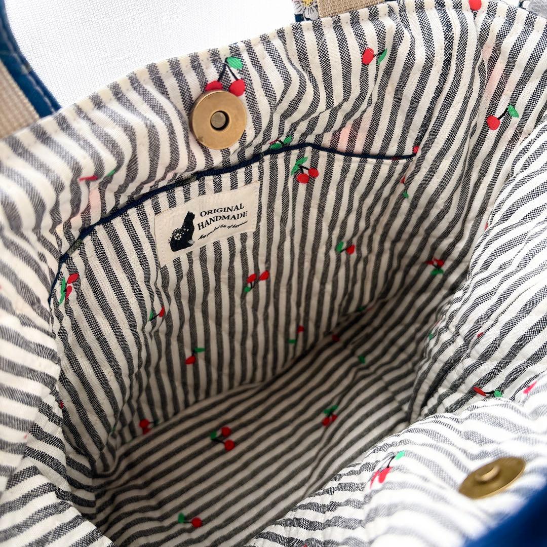 m*e様 コヤンイサムチョン　バック　ハグねこトート　オッドアイネコちゃん×コイ