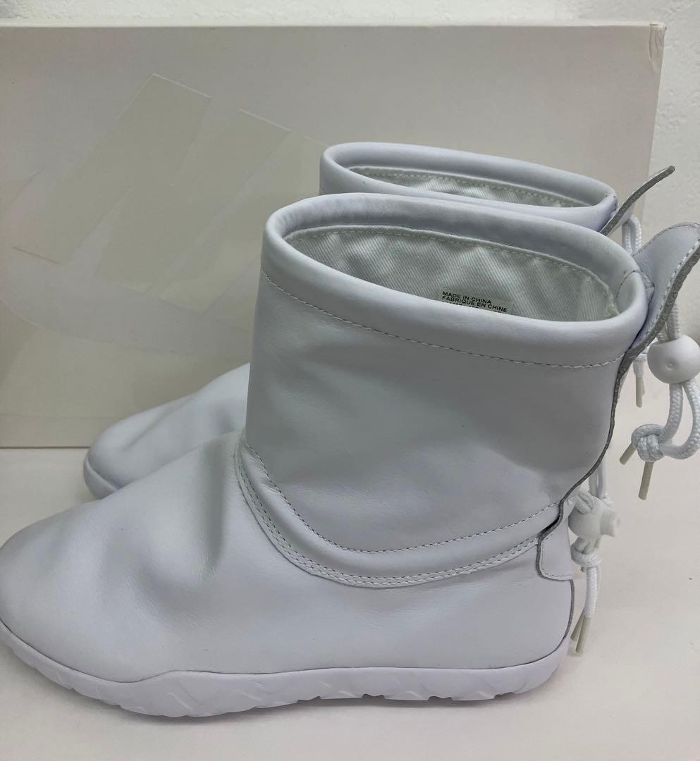 コムデギャルソン×NIKE☆'17春夏コレクション・白ショートブーツ