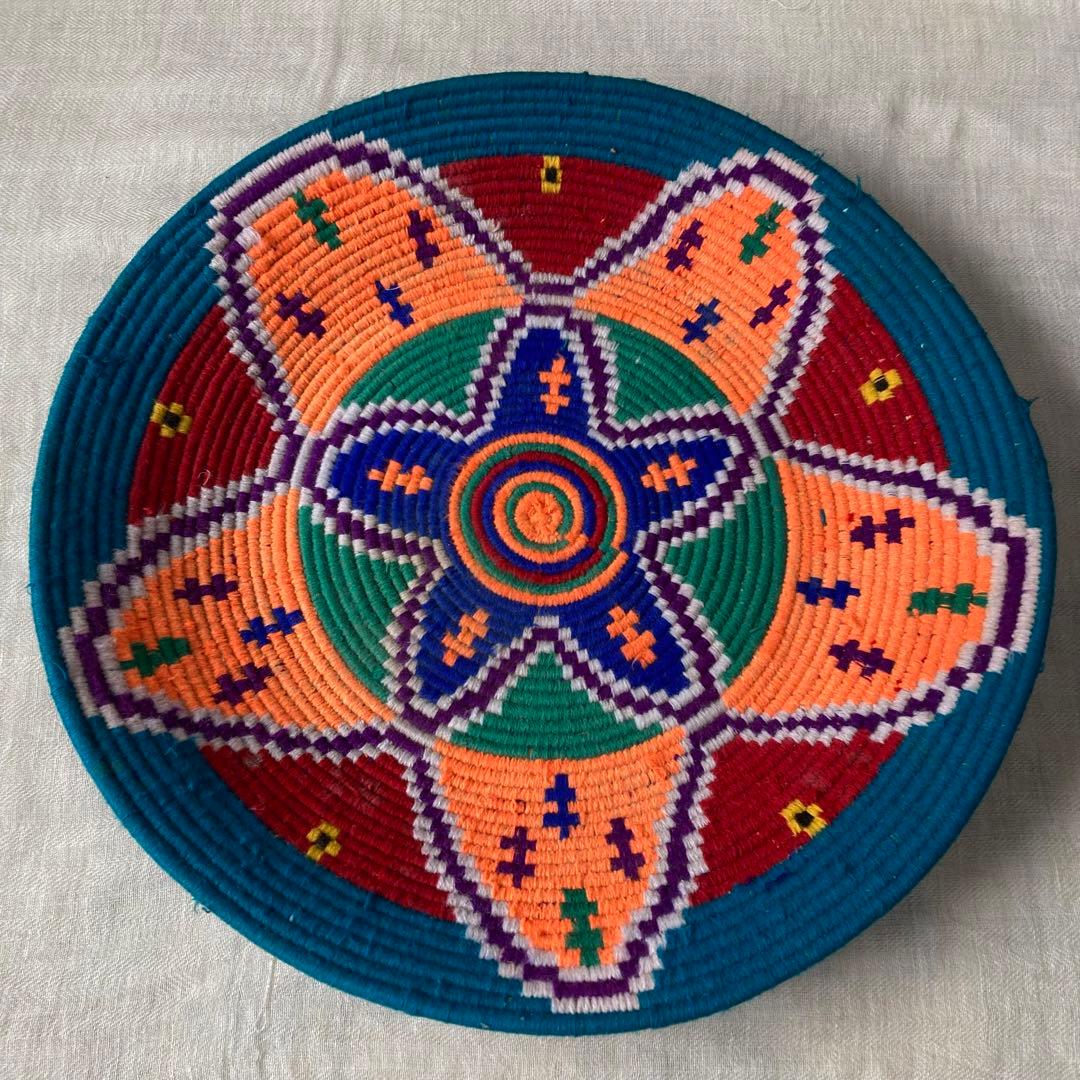 モロッコ　ベルベルバスケット　皿型