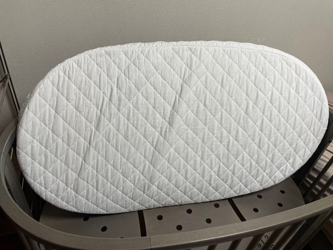 ストッケベビーベッド マットレス付き