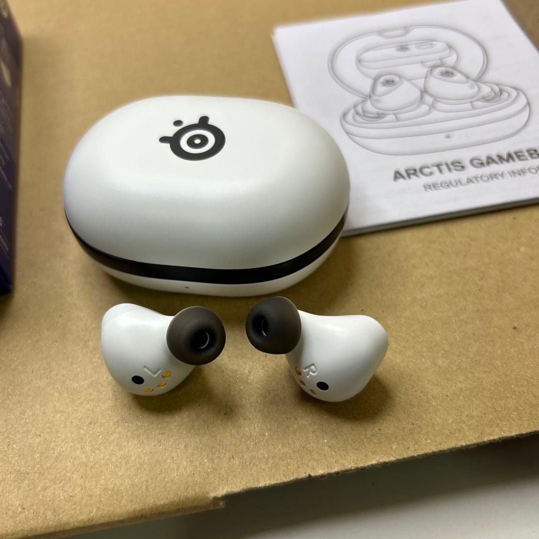 訳あり　SteelSeries Arctis GameBuds white