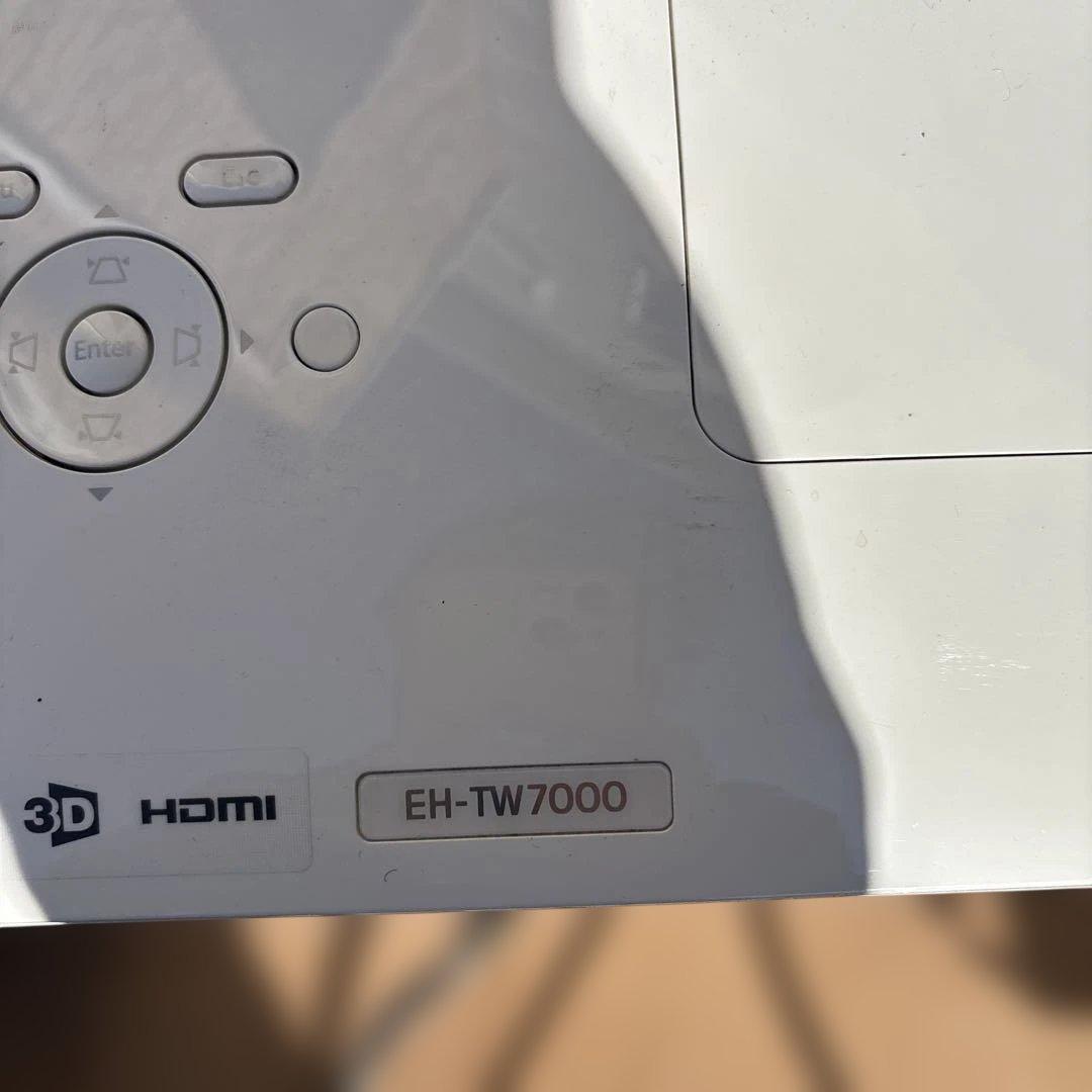 EPSON EH-TW7000 プロジェクター本体