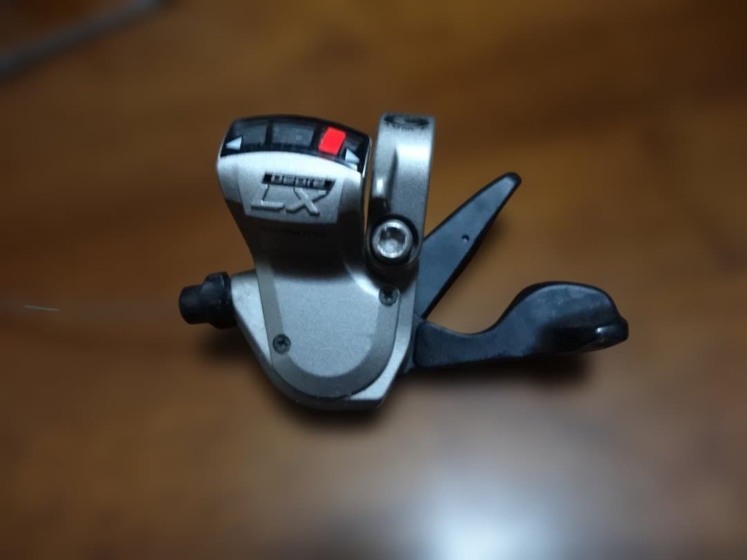 Shimano Deore 油圧ブレーキ＋シフトレバー（３×９速）セット（中古）