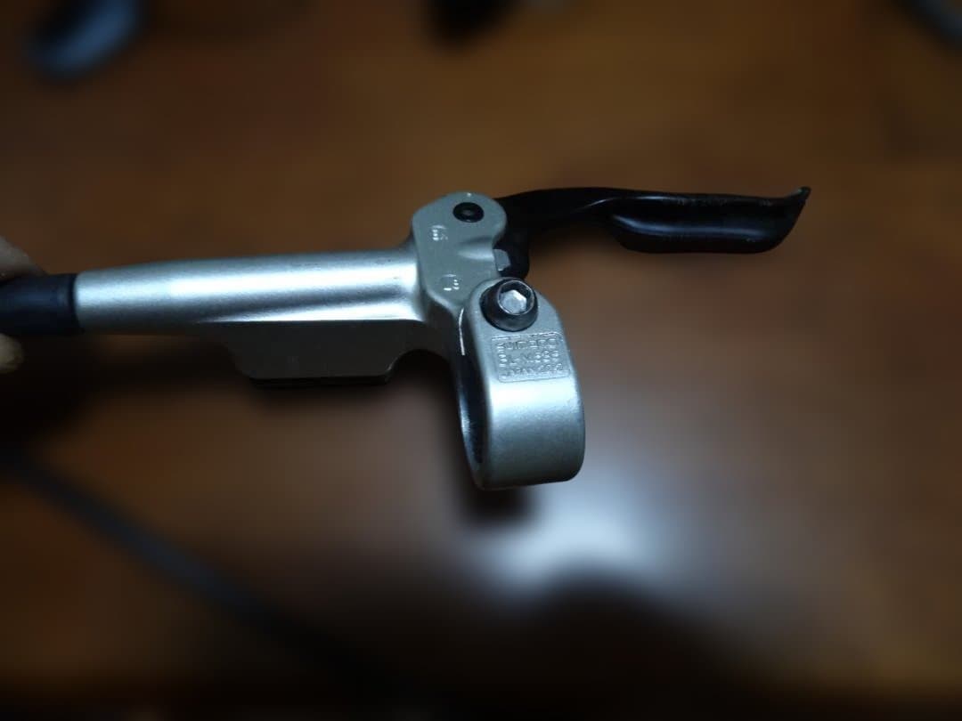 Shimano Deore 油圧ブレーキ＋シフトレバー（３×９速）セット（中古）