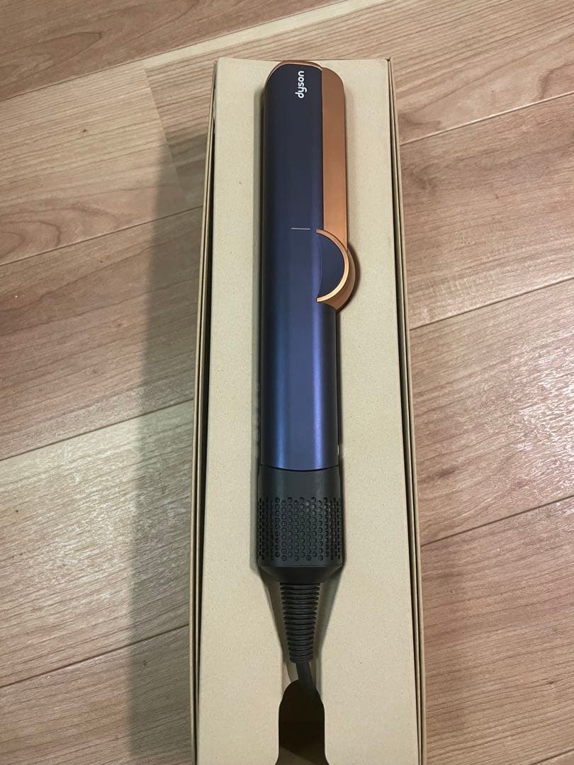 Dyson airstrait ヘアアイロン ✨
